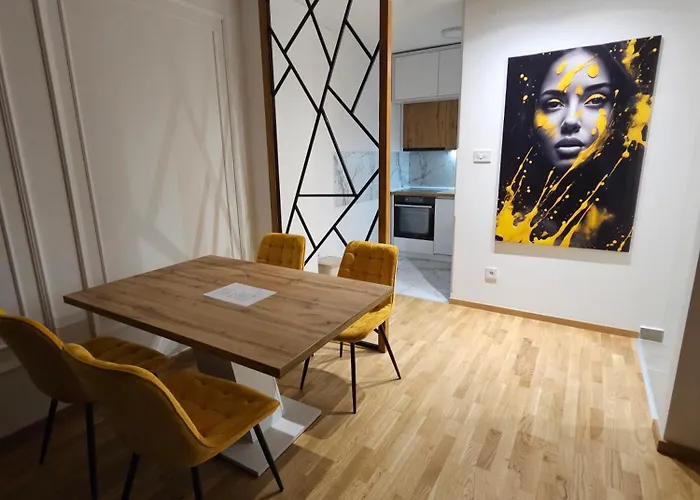 公寓 Square Garden 32 诺威萨