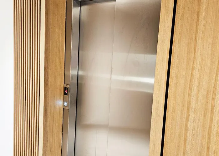 Square Garden 32 诺威萨