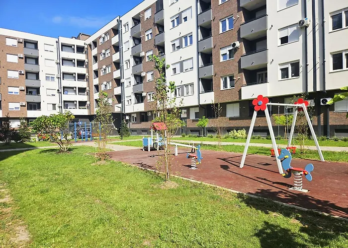 Square Garden 32 * 诺威萨